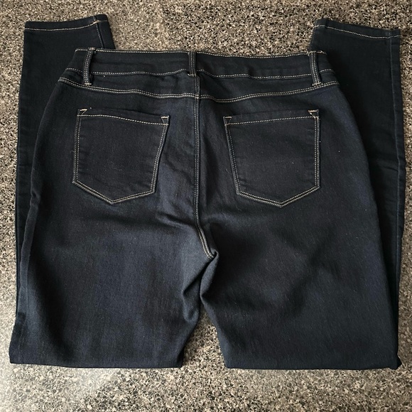 d. jeans Women's Dark Indigo Skinny Jeans NWOT - Picture 2 of 10